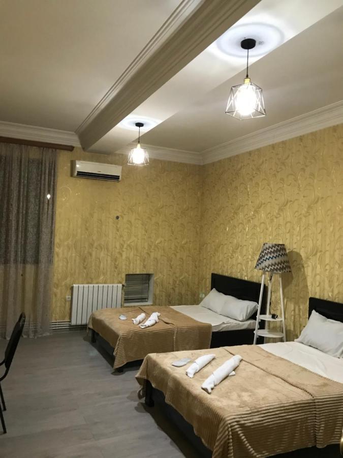 Rostus Hotel Tbilisi Exterior foto